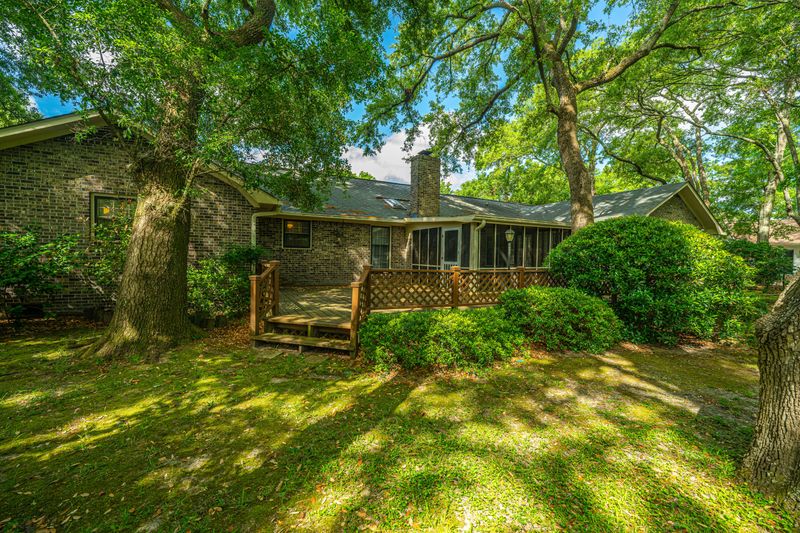 19 Brigadier Dr, Charleston, SC 29407