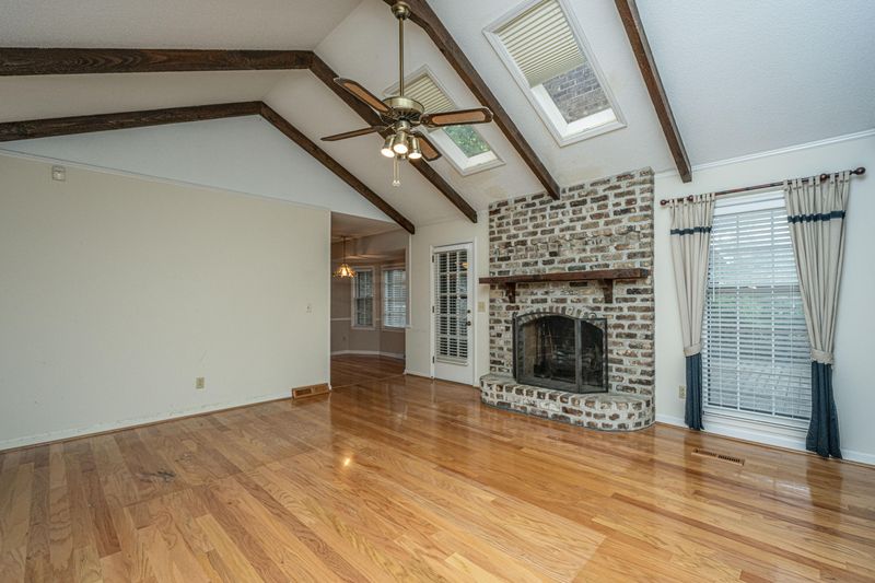19 Brigadier Dr, Charleston, SC 29407