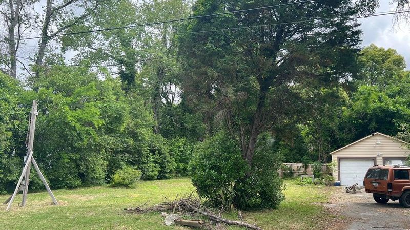 1209 Vienna Woods Rd, Hanahan, SC 29410