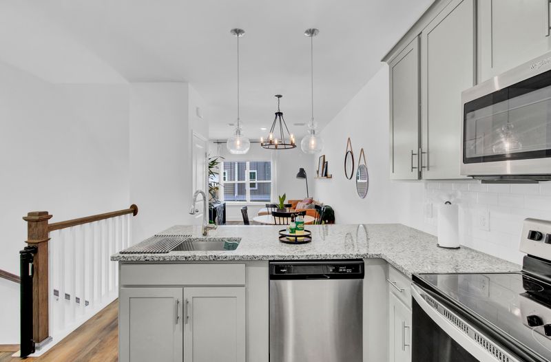 1229 Allusion Ln, Mount Pleasant, SC 29466