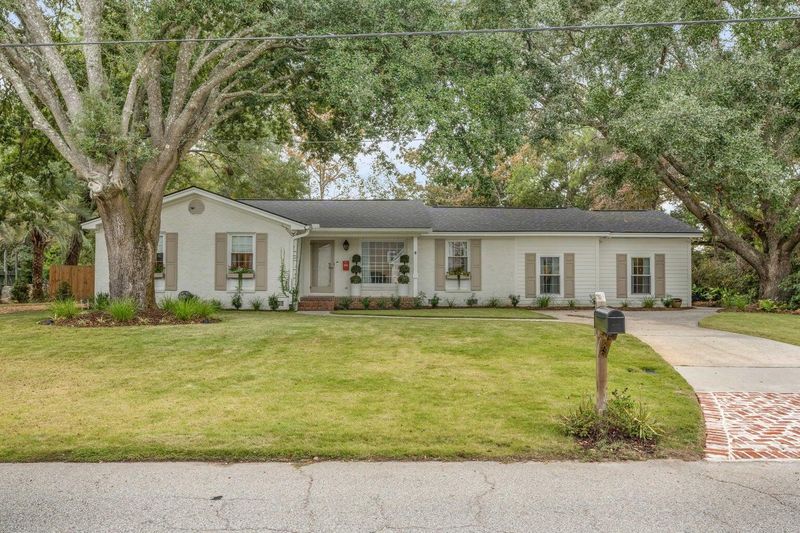 930 Cliffwood Dr, Mount Pleasant, SC 29464