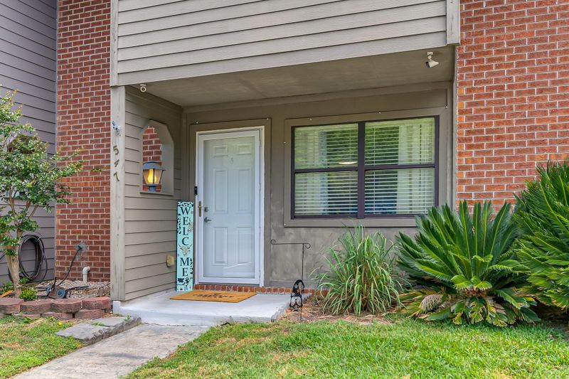 547 Travelers Blvd, Summerville, SC 29485