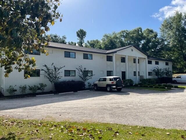 4020 Ohear Ave, North Charleston, SC 29405