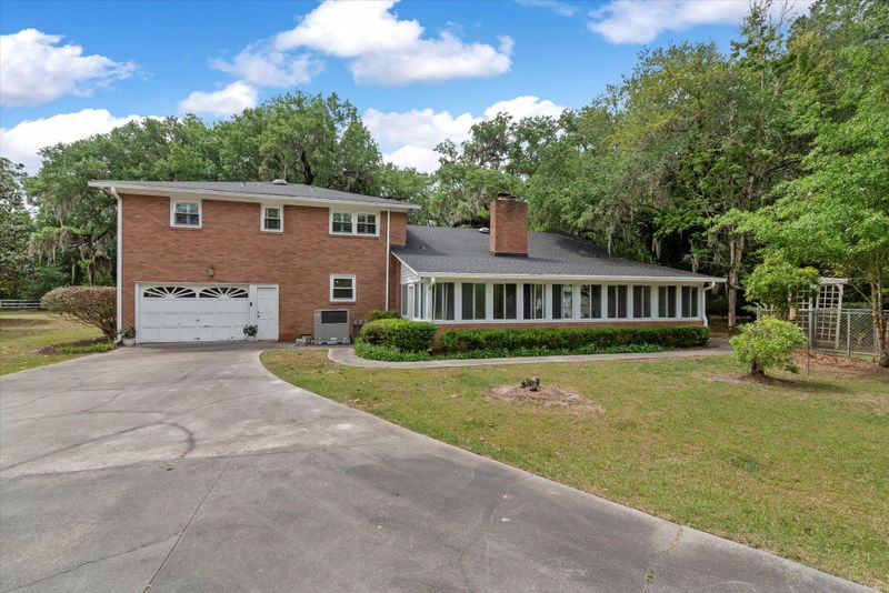 7019 Old Jacksonboro Rd, Ravenel, SC 29470