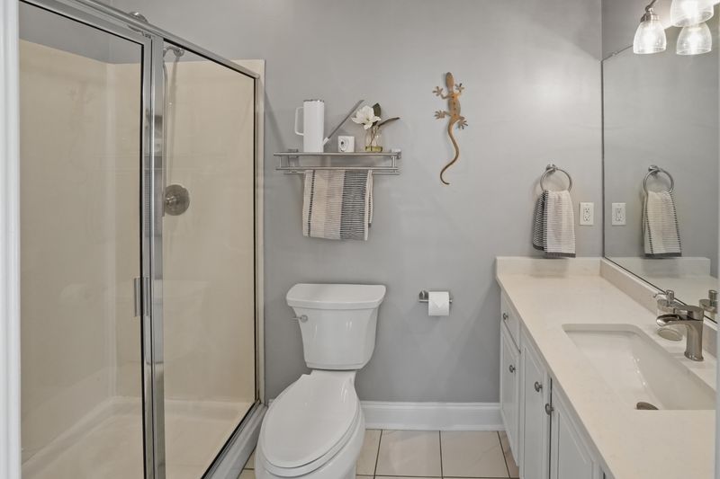 726 Natchez Cir, Mount Pleasant, SC 29464
