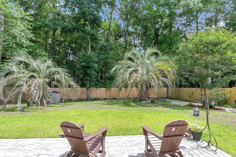 613 Fairway Forest Dr, Summerville, SC 29485
