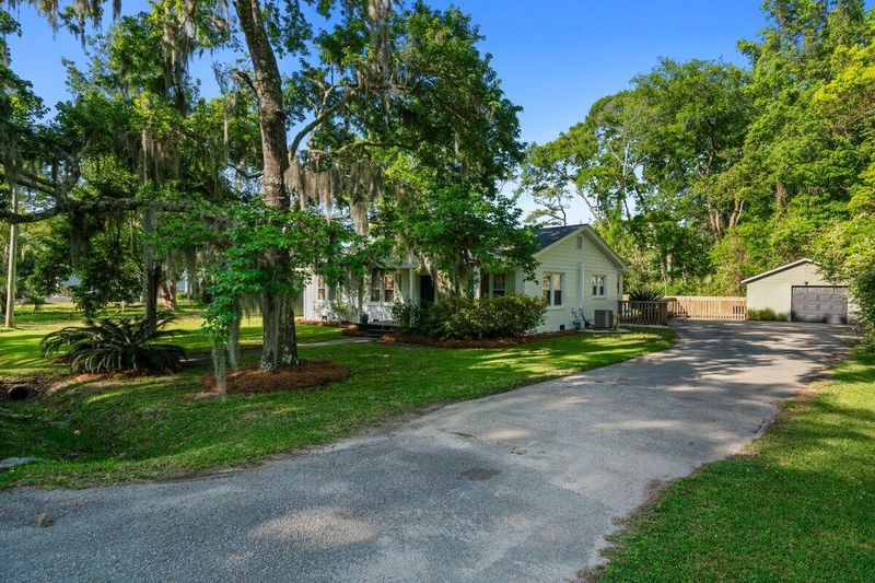 541 Flint St, Charleston, SC 29412