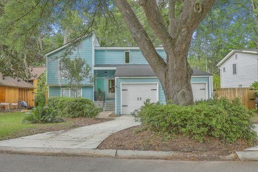 102 Lancer Dr, Summerville, SC 29485