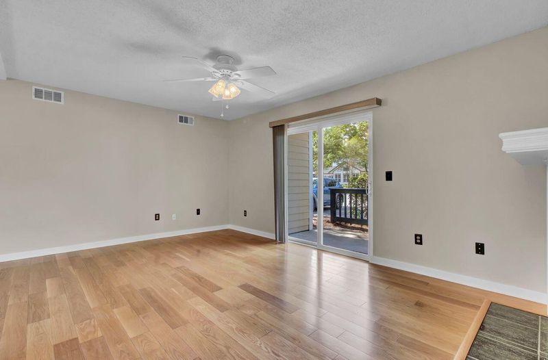1054 Anna Knapp Blvd #2b, Mount Pleasant, SC 29464