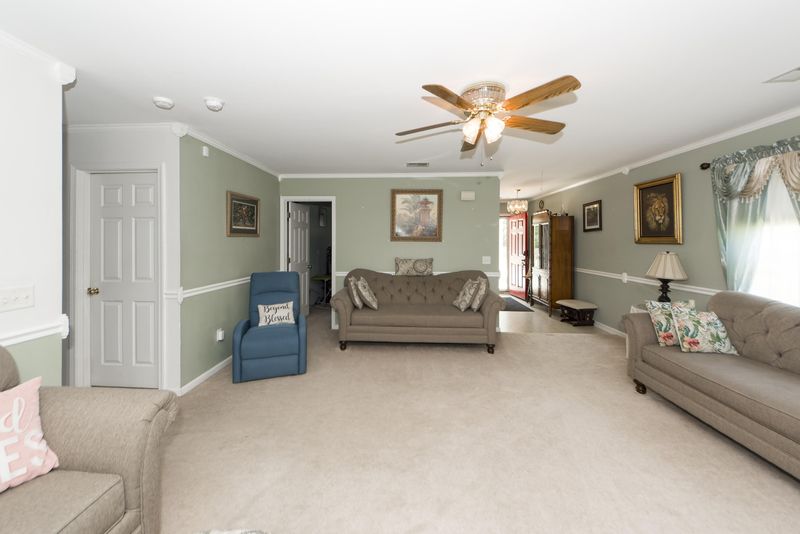 3028 Maple Leaf Dr, Moncks Corner, SC 29461