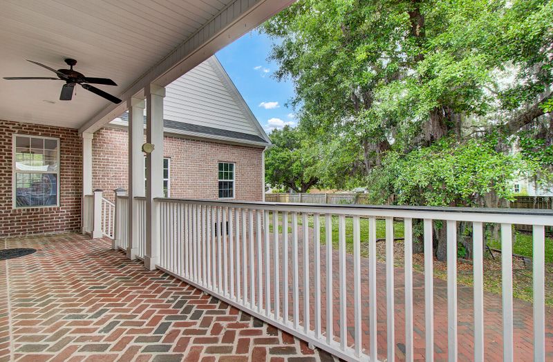 369 Meadow Breeze Ln, Charleston, SC 29414