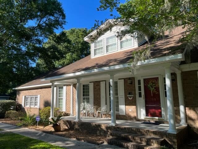 100 Ravenwood Ct, Summerville, SC 29485