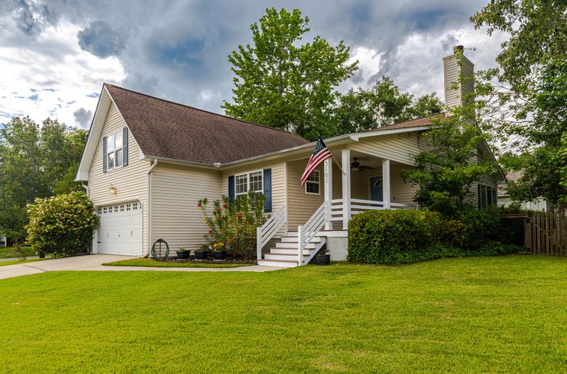 3101 Aspen Woods Ln, North Charleston, SC 29420