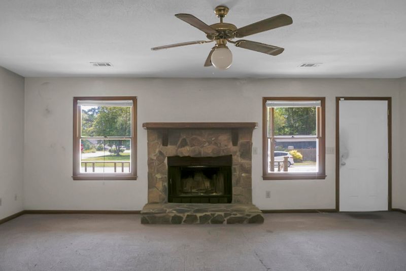 1203 Downer Dr, Charleston, SC 29412