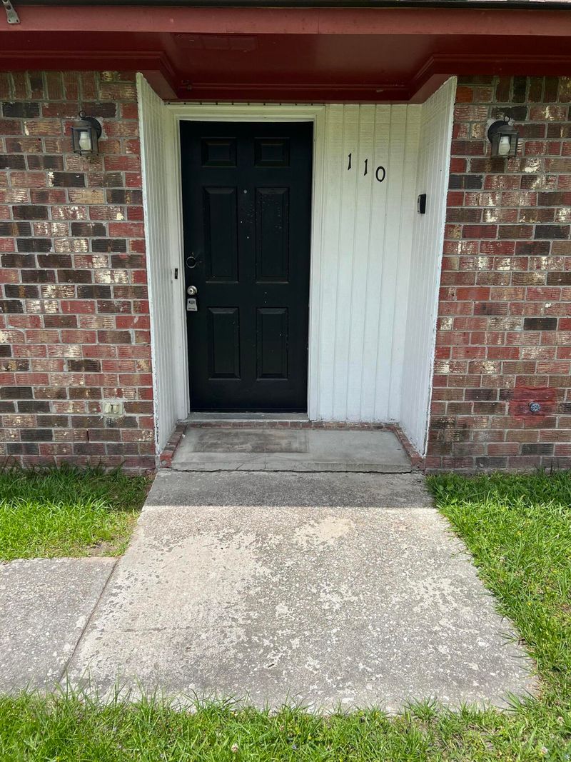 110 Bluebell Ave, Summerville, SC 29483