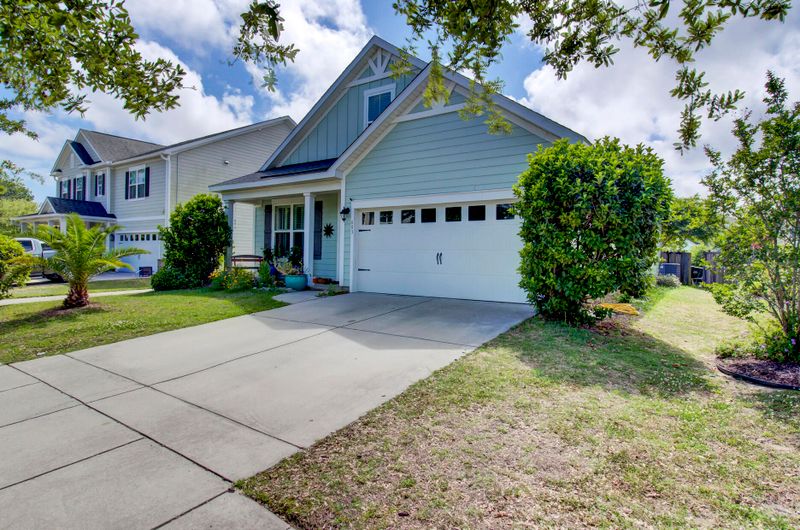 683 Goodlet Cir, Charleston, SC 29412