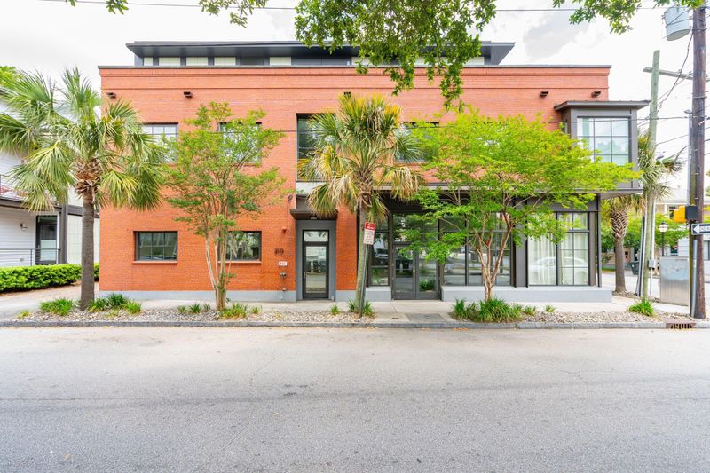 210 Coming St #B, Charleston, SC 29403