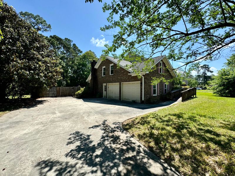 38 S Basilica Ave, Hanahan, SC 29410