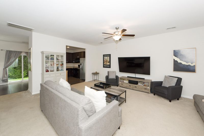 9095 Parlor Dr, Ladson, SC 29456