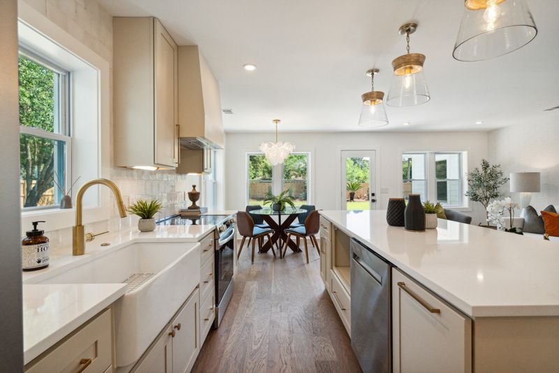 1777 Lady Cooper St, Charleston, SC 29412