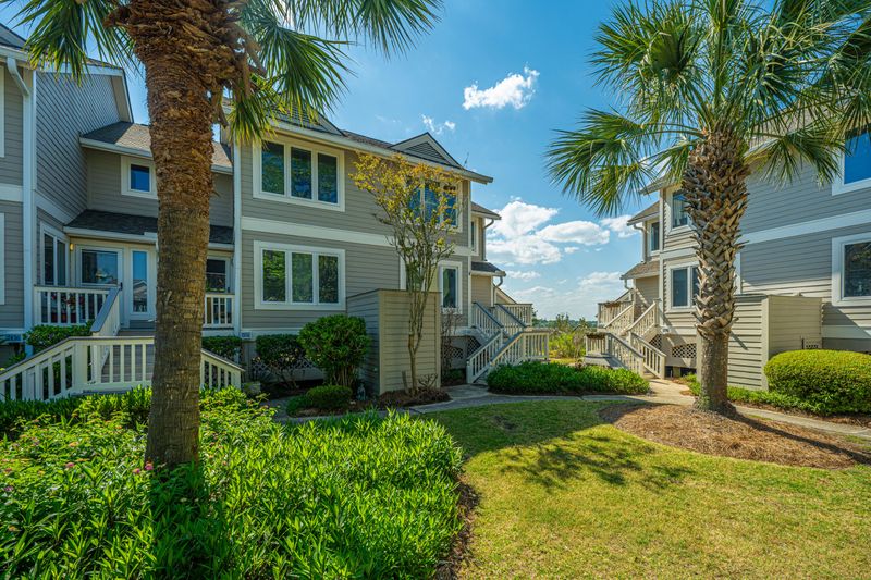 2432 Stono Watch Dr, Johns Island, SC 29455