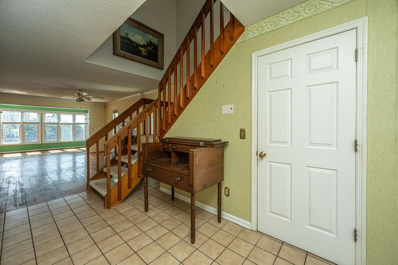 2432 Stono Watch Dr, Johns Island, SC 29455