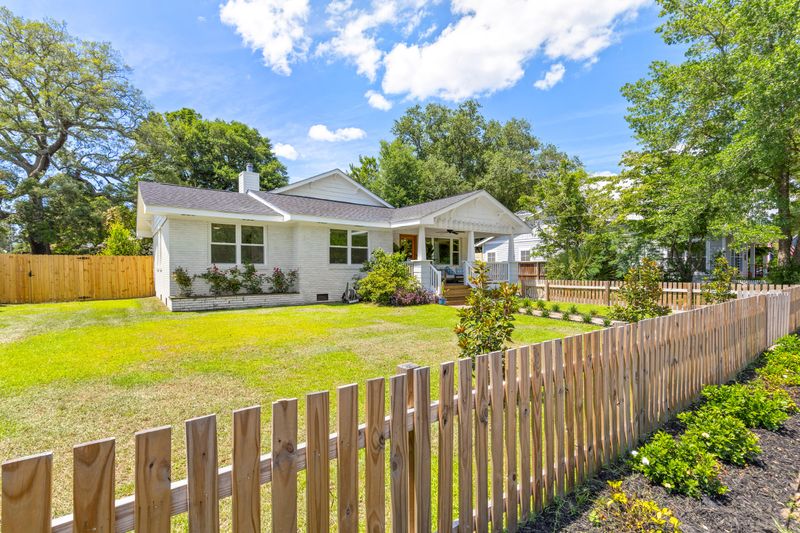 604 Coral St, Mount Pleasant, SC 29464