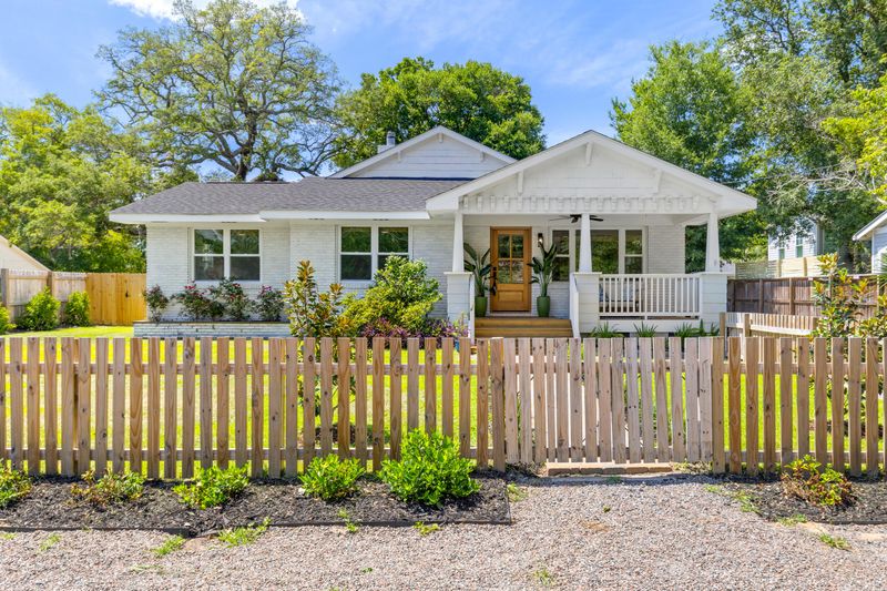 604 Coral St, Mount Pleasant, SC 29464