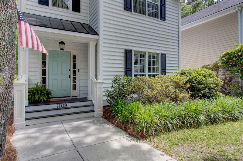 1109 Mathis Ferry Rd, Mount Pleasant, SC 29464