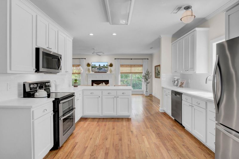 1109 Mathis Ferry Rd, Mount Pleasant, SC 29464