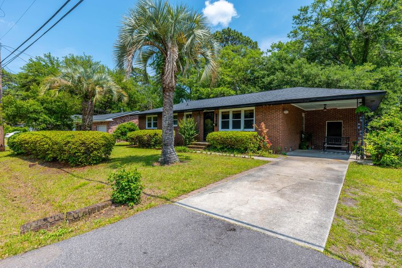 1481 Village Rd, Charleston, SC 29407
