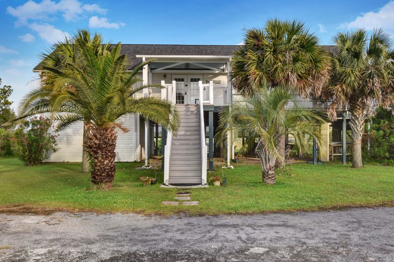 700 Donnelly Corner Dr, Mount Pleasant, SC 29429