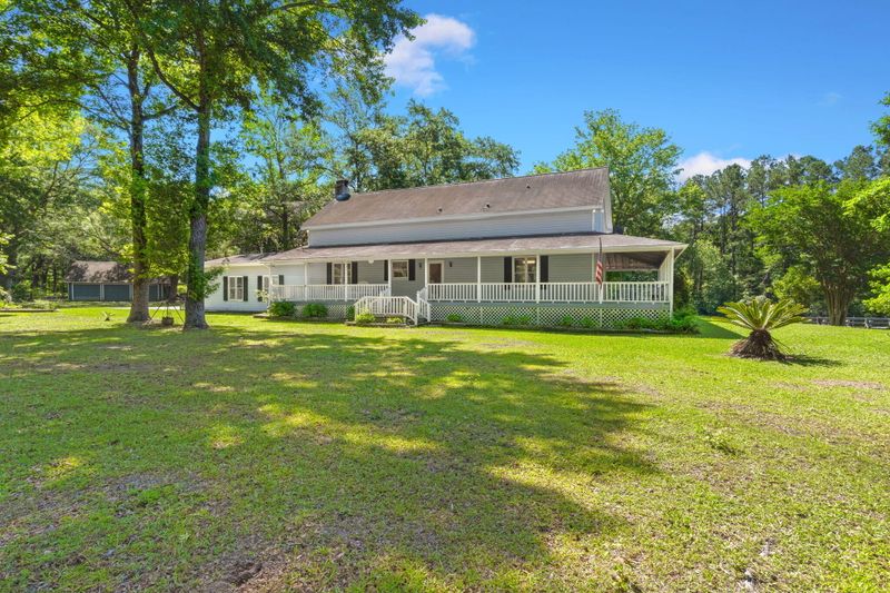 5704 Sauldam Rd, Ravenel, SC 29470