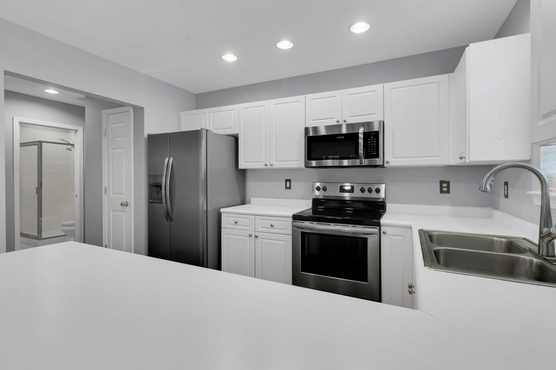 2117 Kings Gate Ln, Mount Pleasant, SC 29466