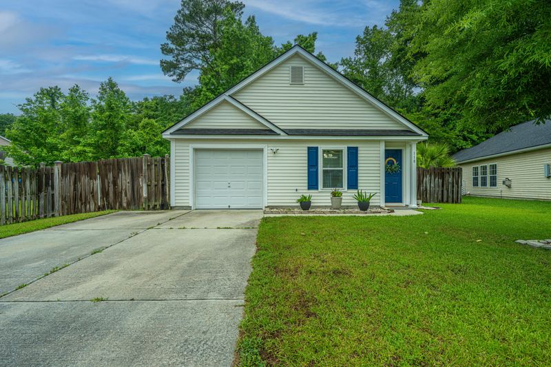 118 Hammerbeck Rd, Summerville, SC 29483