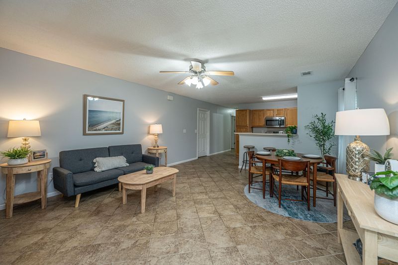 118 Hammerbeck Rd, Summerville, SC 29483