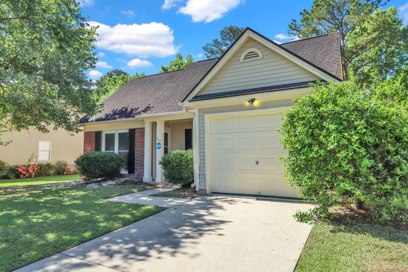 117 Severn St, Goose Creek, SC 29445