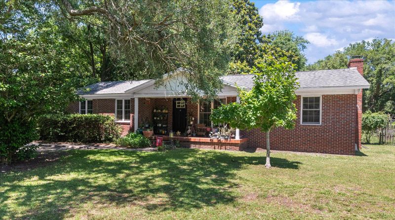 1166 Pleasant Pines St, Mount Pleasant, SC 29464