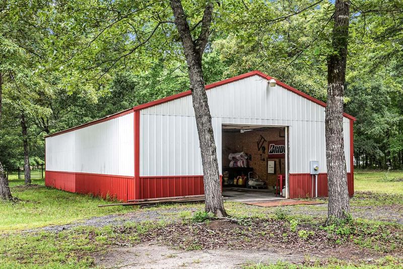 133 Erb Antny Ln, Bonneau, SC 29431