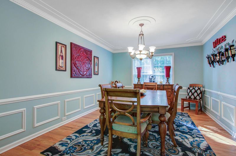 105 Haleswood Cir, Goose Creek, SC 29445