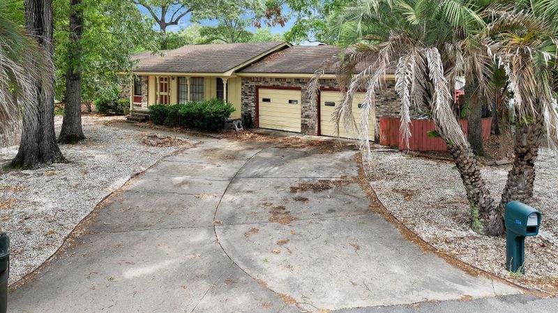 134 N Lakeshore Dr, Goose Creek, SC 29445