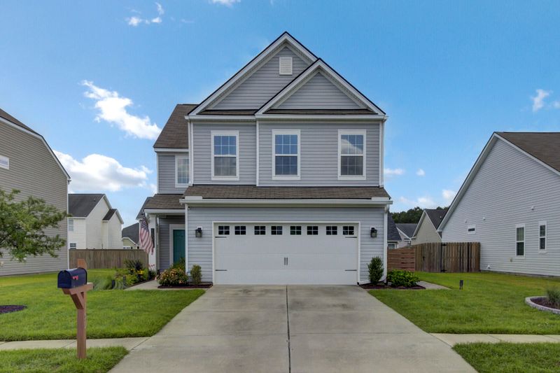 150 Hyrne Dr, Goose Creek, SC 29445