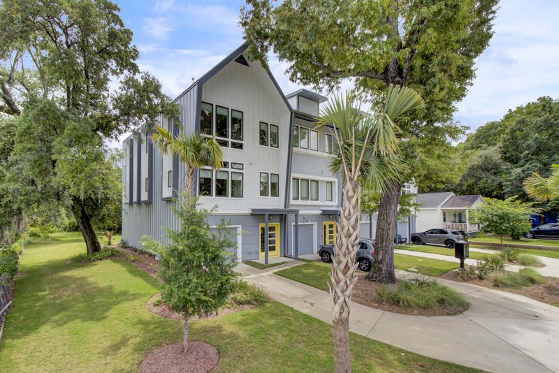 4064 S Rhett Ave, North Charleston, SC 29405