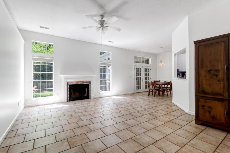 3190 Morningdale Dr, Mount Pleasant, SC 29466
