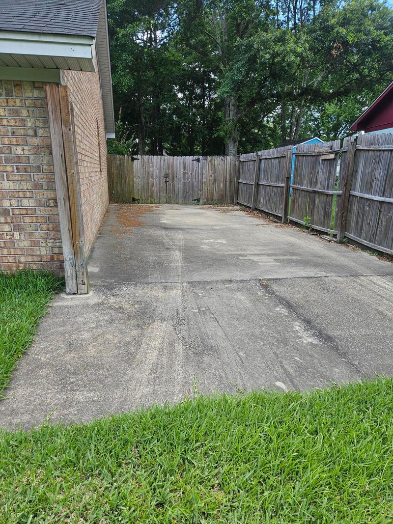 135 James Rd, Summerville, SC 29486