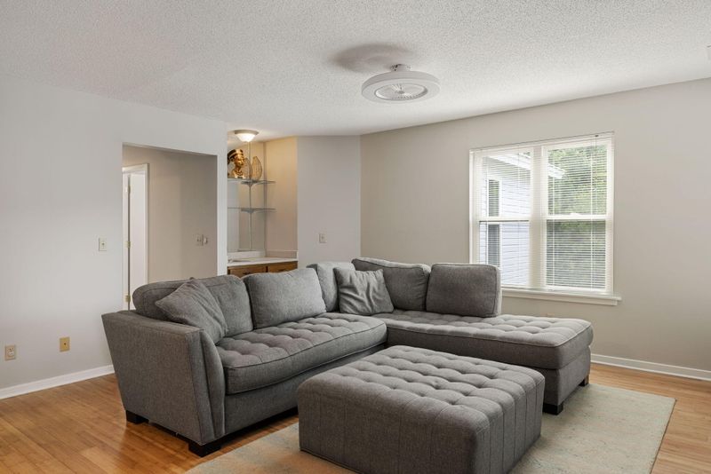 1251 Marshview Dr, Charleston, SC 29412