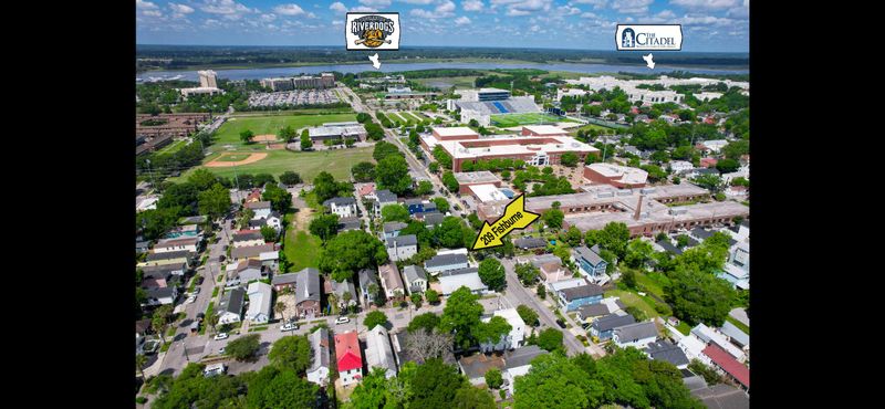 209 Fishburne St, Charleston, SC 29403