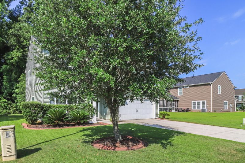 8437 Taylor Plantation Rd, North Charleston, SC 29420