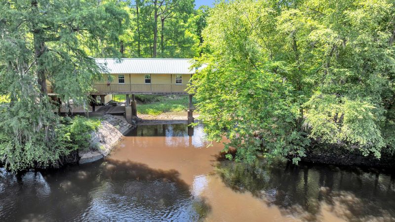 116 Inlet Dr, Ridgeville, SC 29472