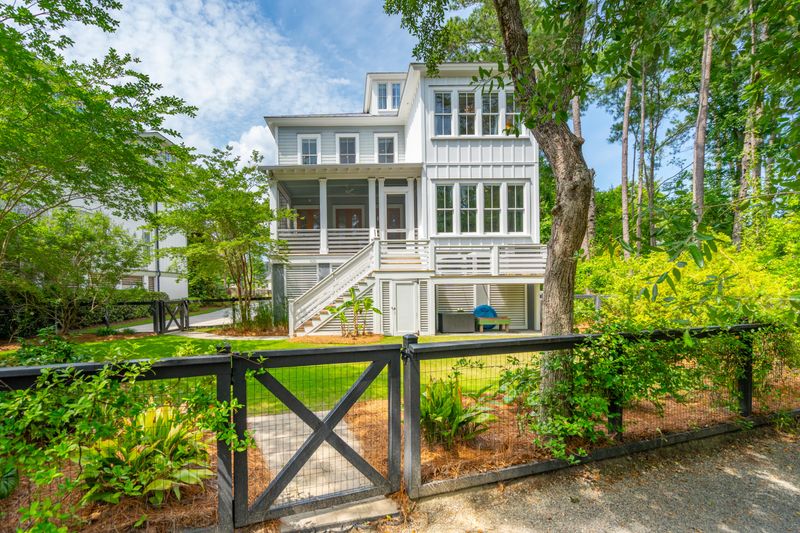 348 Bridgetown Ps, Mount Pleasant, SC 29464